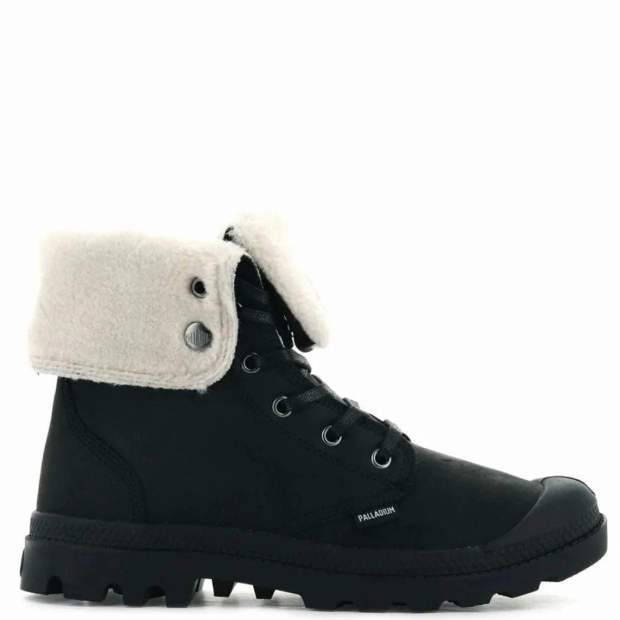 * Palladium Baggy Leather Ess Wps In Black Hot